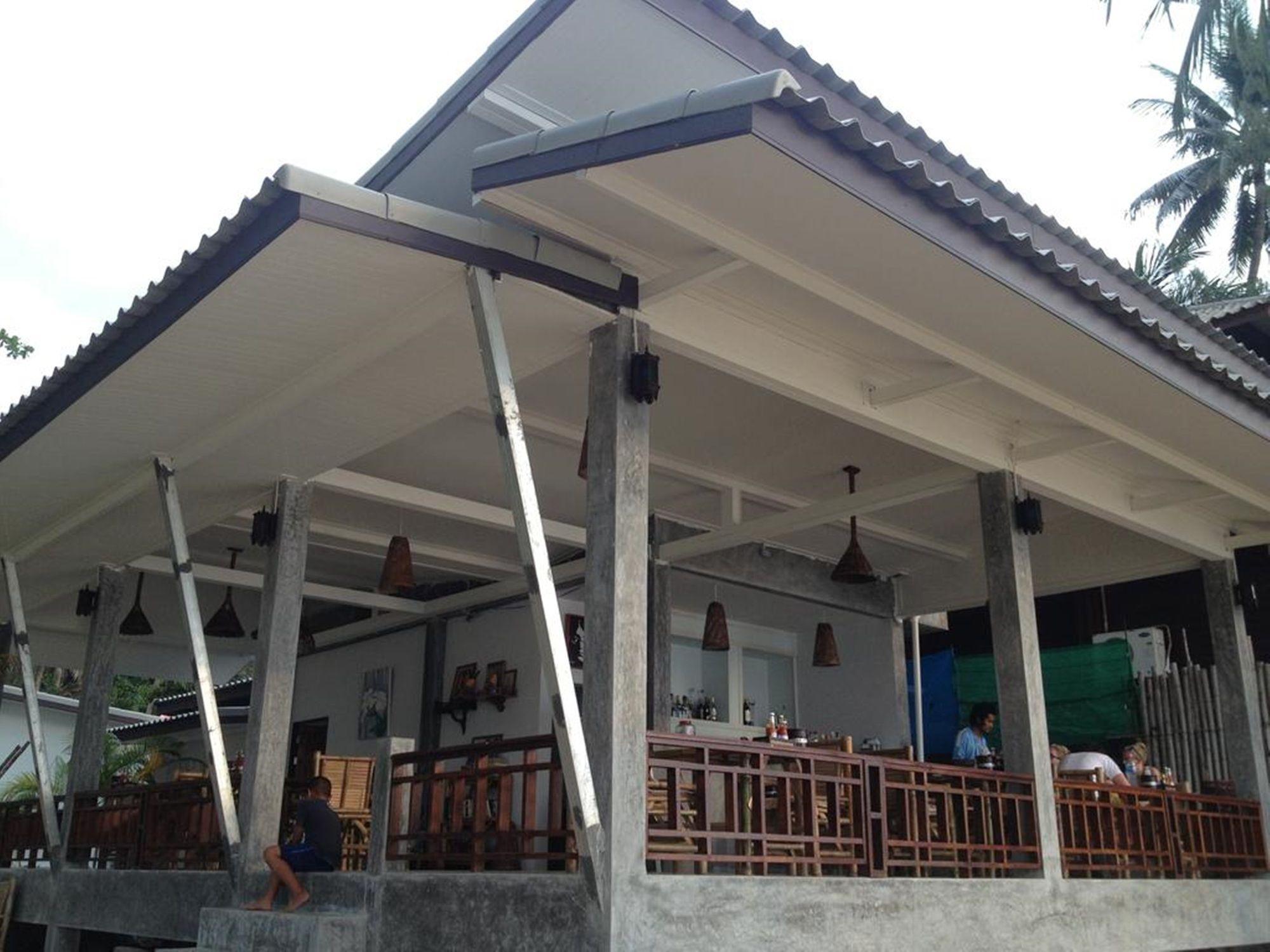 Benjamin'S Hut Hotel Srithanu Exterior photo